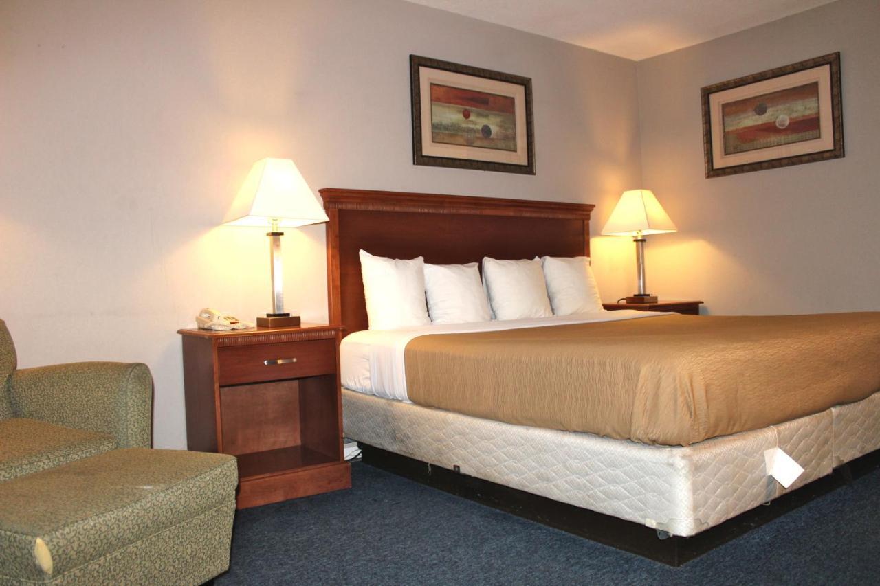 Interstate Motel Rensselaer Exterior photo